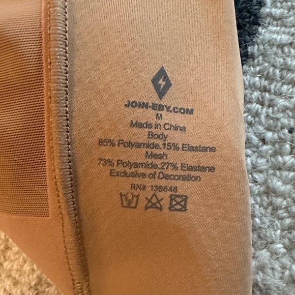 NWT EBY Seamless Warm Tan Bra - Picture 9 of 9